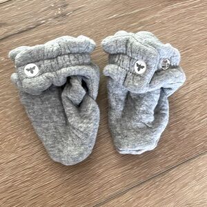 Burt’s Bees Newborn Booties